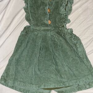 Green Corduroy Ruffle Dress 🍃 | Kids Size (3T) | Fall & Winter Ready